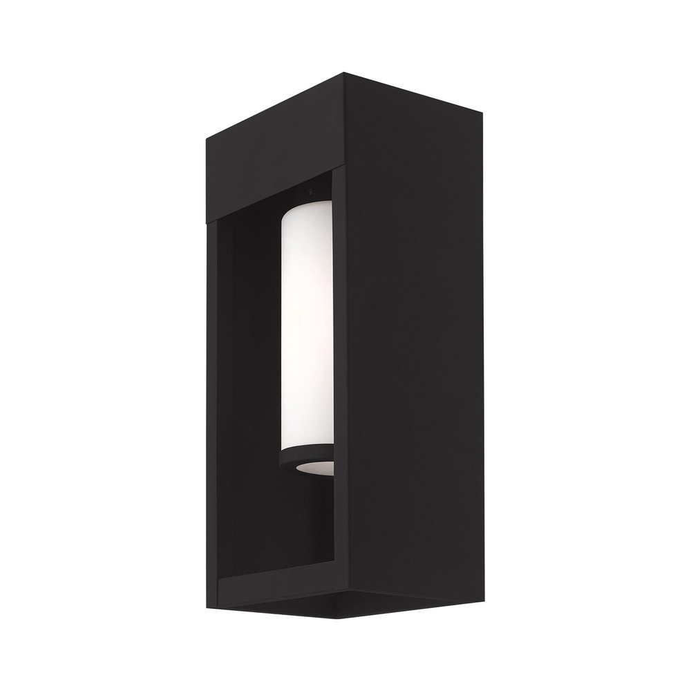 1 Lt Black Outdoor Wall Lantern