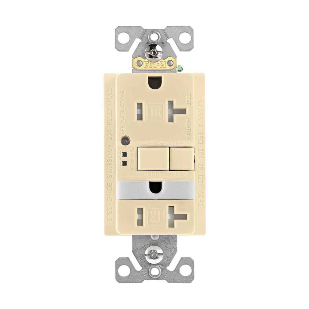 NL GFCI TR ST Duplex 20A 125V IV