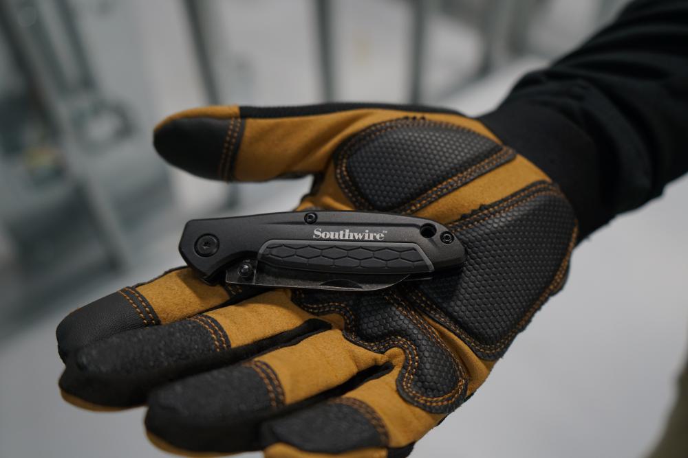 EDGEFORCE ™  Sheepsfoot  Pocket Knife