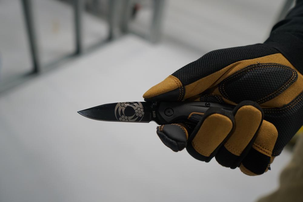 Compact Pocket Knife